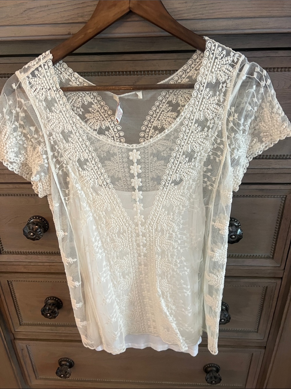 Sundance Ivory Lace Embroidered Women's Camisole Top
